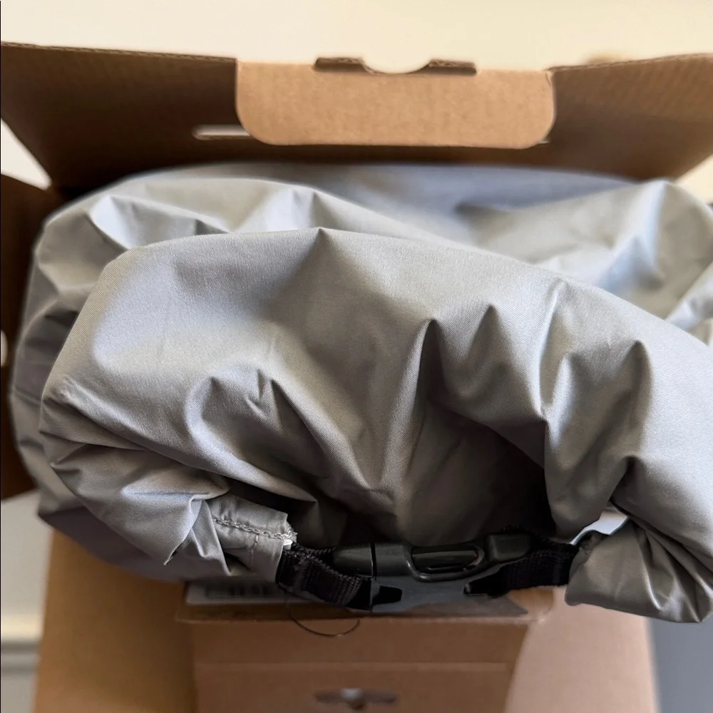 Simms Flyweight Packable Wader in the Box Size LK 9-11 - Picture 2 of 6